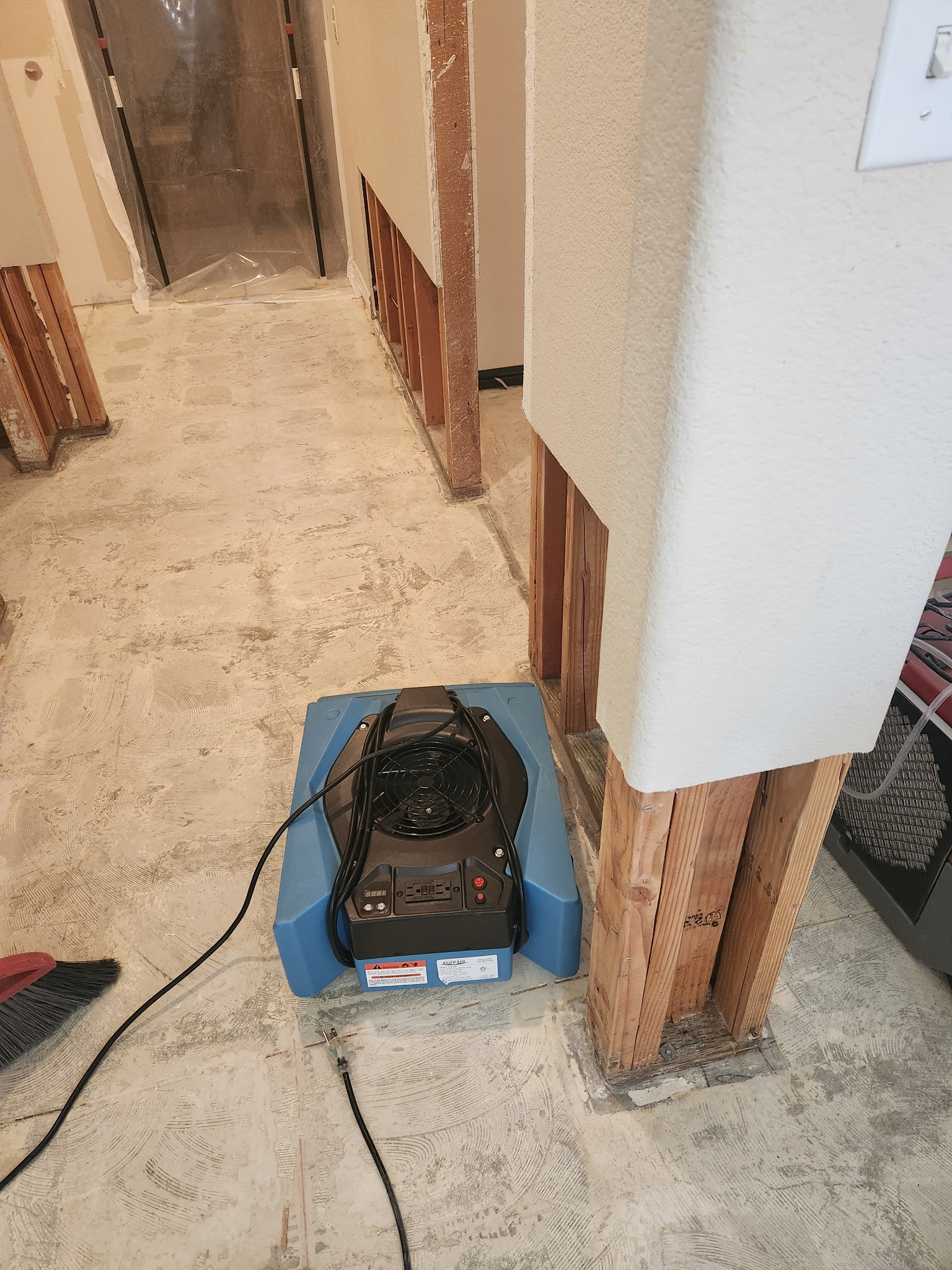 Structural drying on a flood job